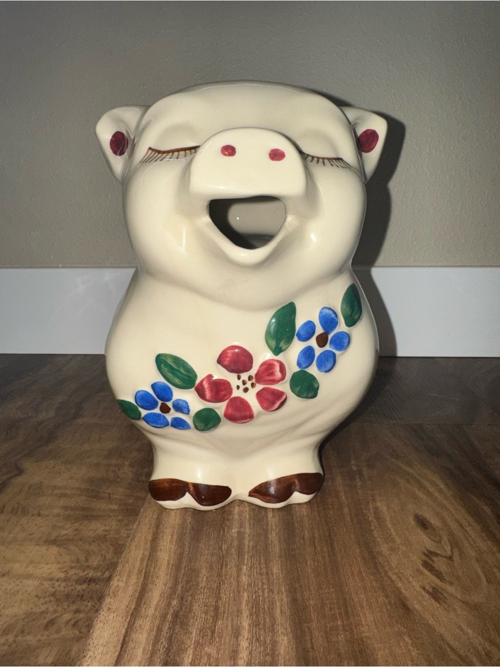 Vintage MCM Mint Condition Shawnee Smiley Pig 1 Qt Floral Ceramic Pitcher USA